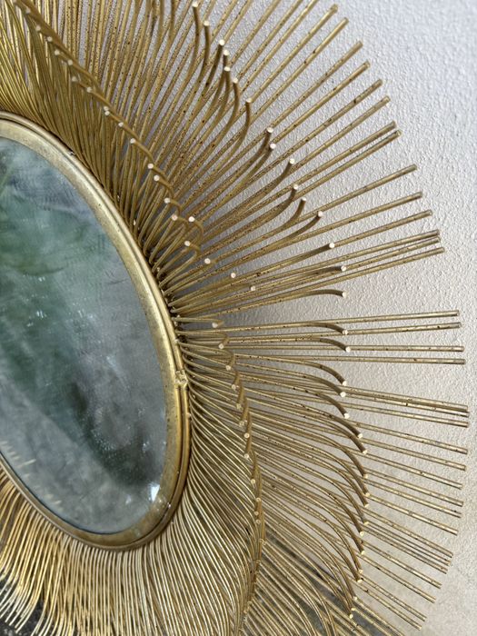 Espelho decorativo dourado