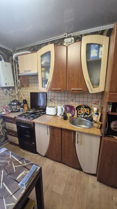 Продам 3-х кімнатну квартиру, р-н Київська