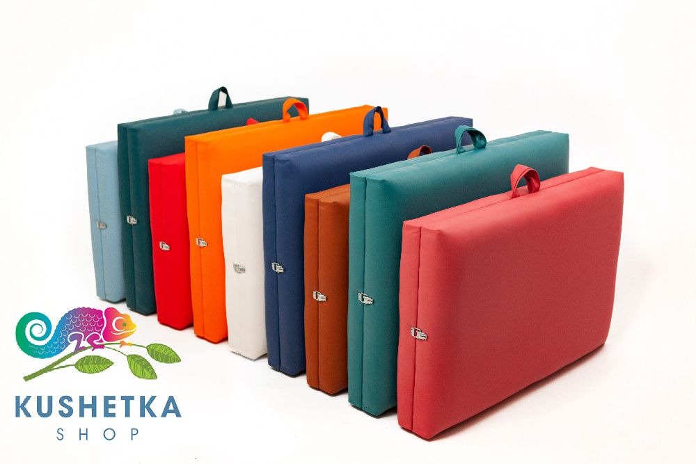 Професійна переносна кушетка для майстрів лешмейкерів та косметологів