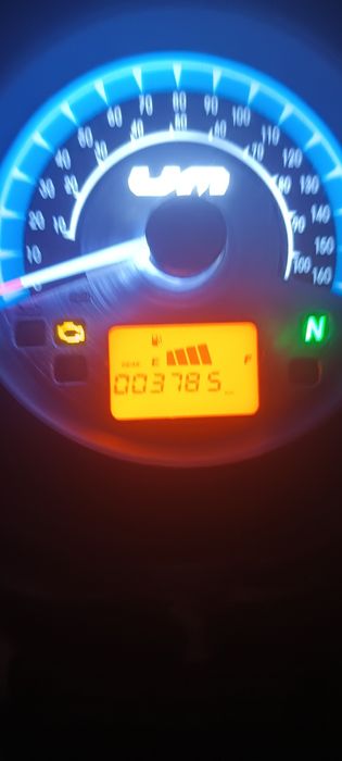 Vendo mota UM Classic 125