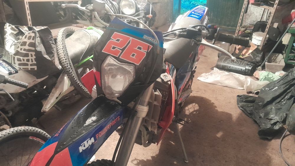Ktm exc 250cc vendo ou troco