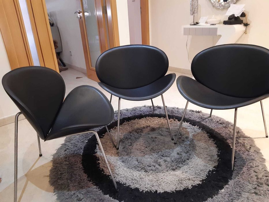 3 Super Comfortable Chairs64750928596738121