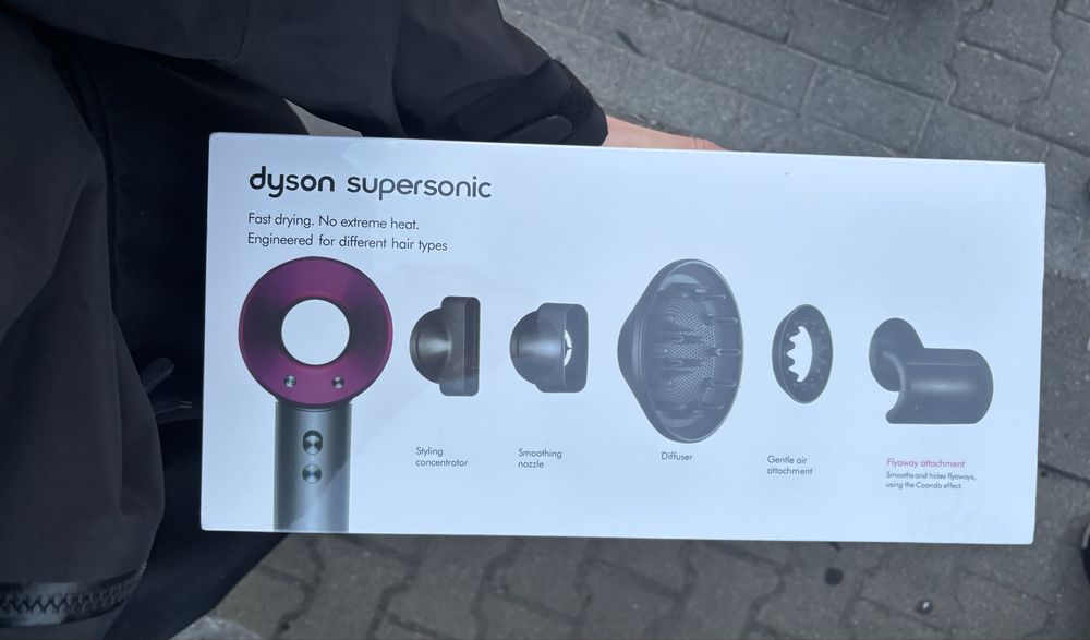 Dyson supersonic
