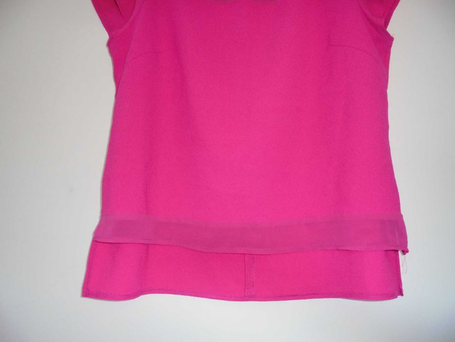 T-shirt de mulher cor de rosa linda
