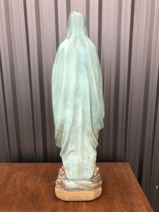 Figurka gipsowa Maryja sygnowana