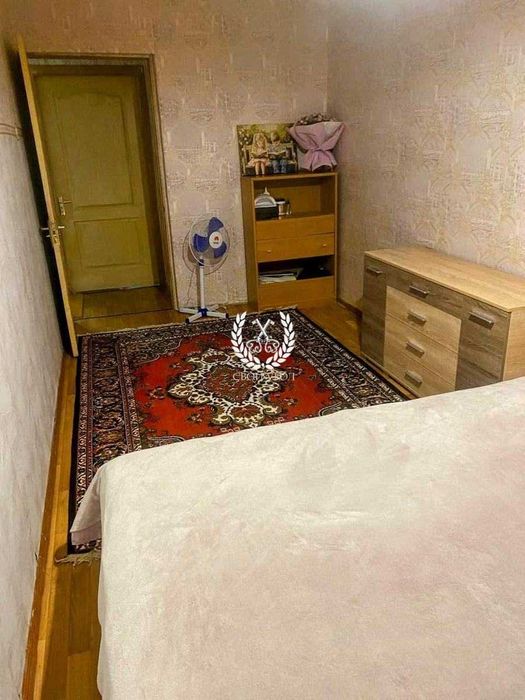 Продам 3- ри кімнатну, Кривий Ріг  (площа В. Великого)