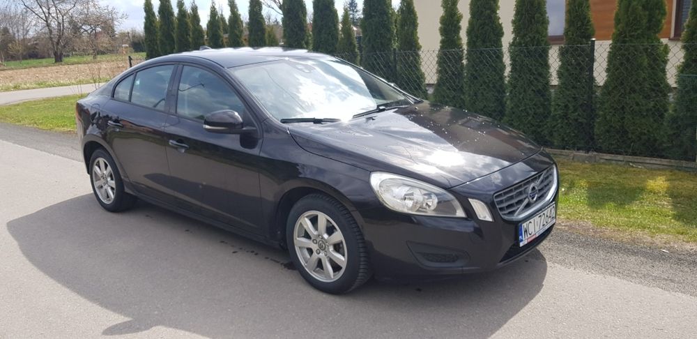 Volvo S60 1,6 D w dobrym stanie