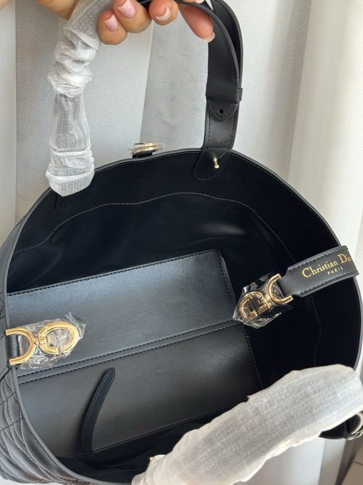 Сумка Dior Toujours Bag medium чорна шопер сумочка шкіряна діор — zdjęcie 3