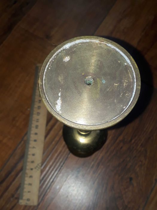 Продам подсвечник латунный старинный