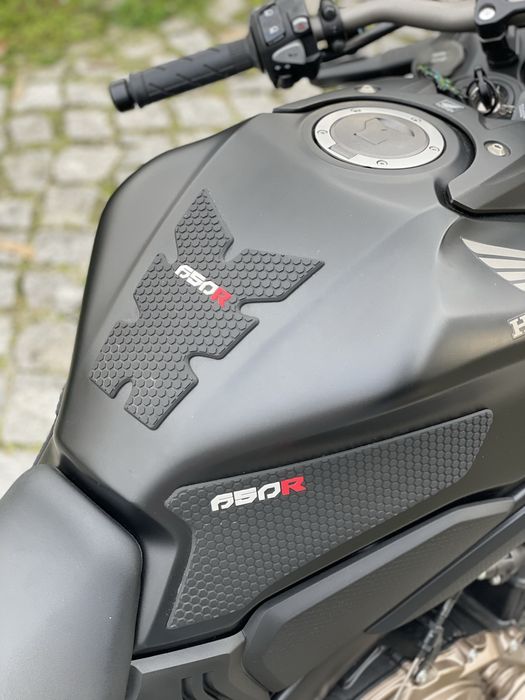 Honda CB650R 2021 – Como Nova + Extras