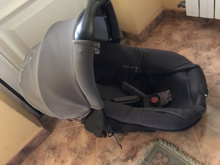 Cadeira auto  para bebe muito confortavel