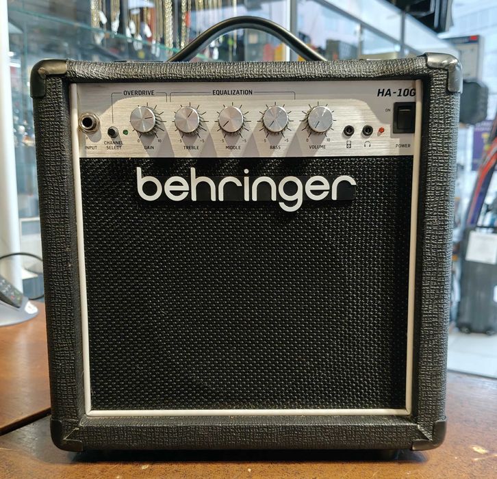 Behringer HA-10G Combo gitarowe/ 10W/ Stan BDB/ Warto!