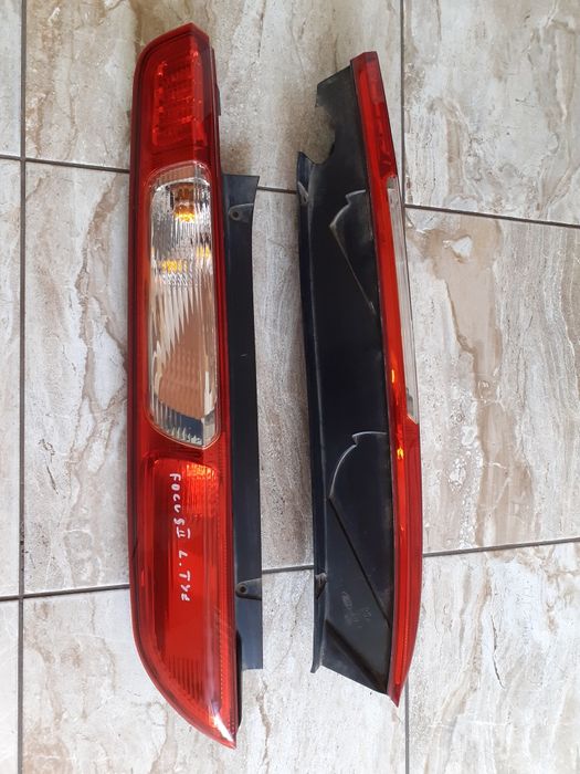 Lampy tył  5D FORD FOCUS II Europa