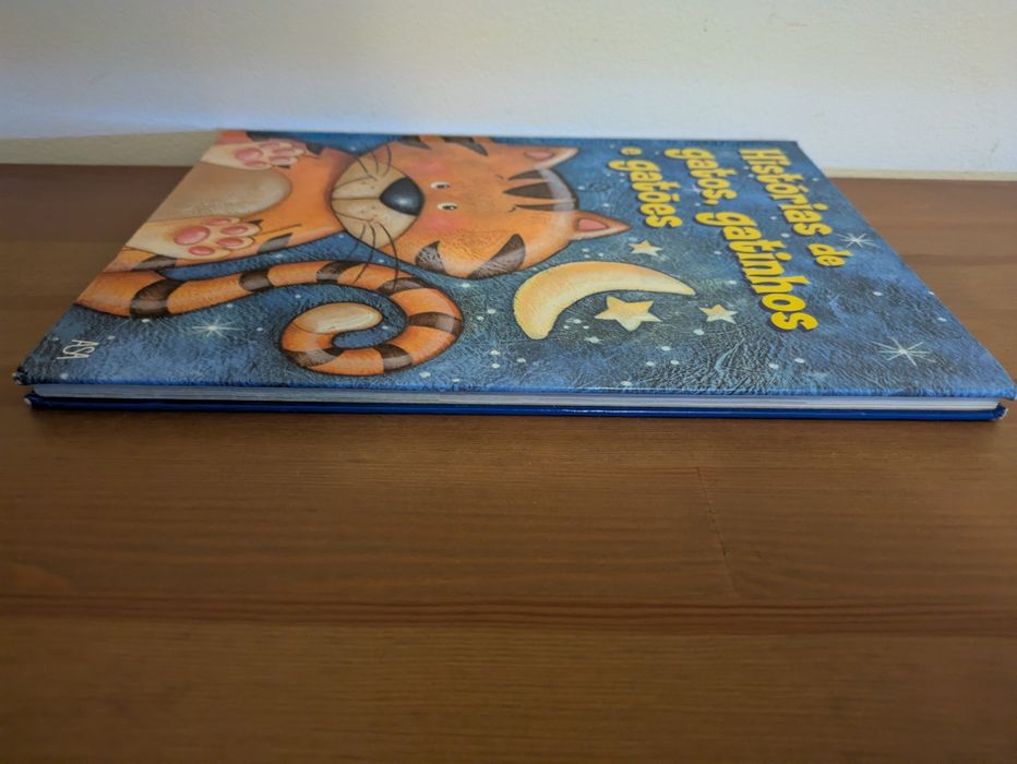 L " Histórias de Gatos, Gatinhos e Gatões "