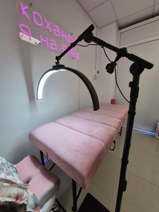 Кушетка для б'юті процедур.
