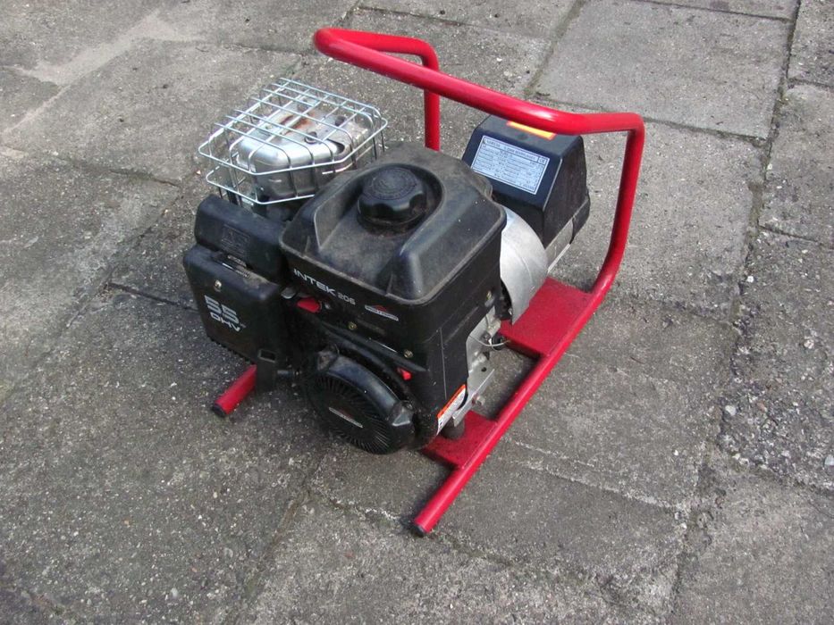 Agregat prądotwórczy do domu na działkę do pracy Briggs & Stratton 2,0