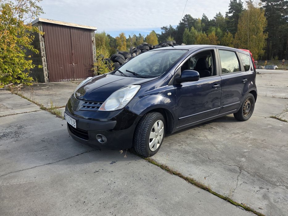 Nissan note 1.6 benzyna