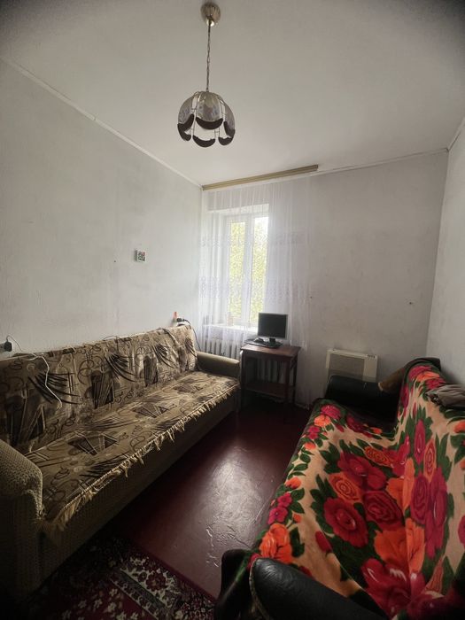 Жорнівка продаж пів будинку 4 кімнати Газ/Камін з виходом в Ліс