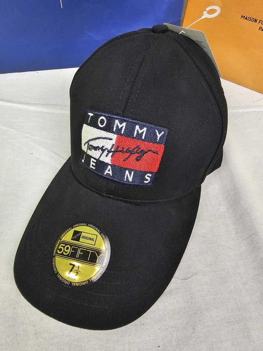 Czapka z daszkiem tommy hilfiger nowość duży znaczek