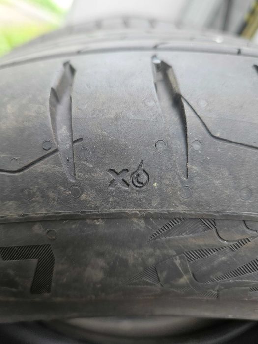 Продаю комплект шин Continental Premium Contact 7 215/55 R17 XL