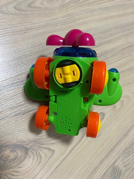 Игрушка музыкальный самолет