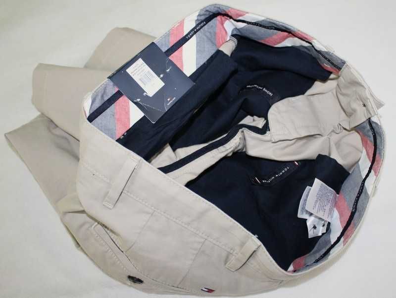 Tommy Hilfiger MW0MW13536 oryginalne Spodenki Męskie Beżowe r. 33 M