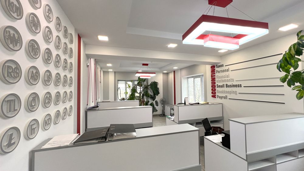 Продаж автономної будівлі 1500 м² на березі озера