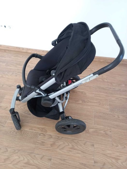Conjunto Quinny
Carrinho + babycoque + base auto