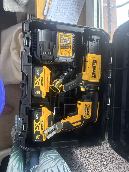 Wkrętarka do płyt GK Dewalt DCF620
