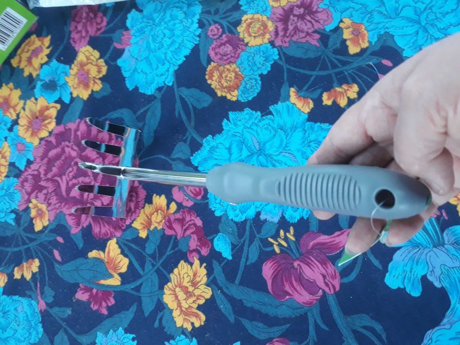 Grabie małe ogrodowe.