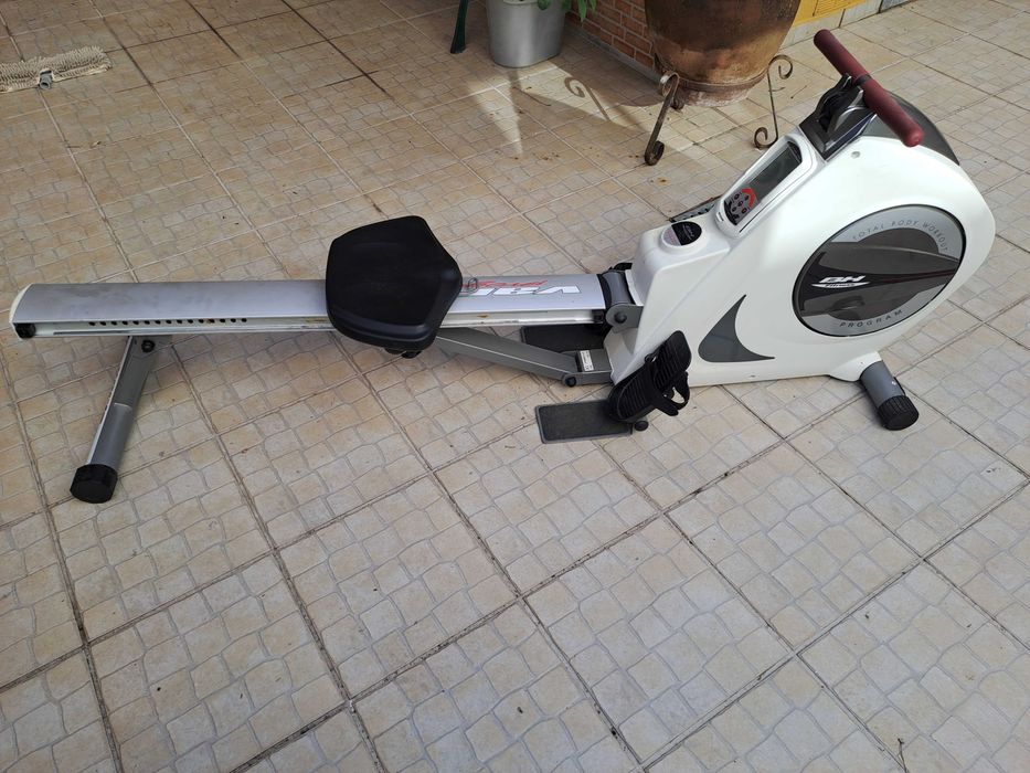 Máquina de Remo BH