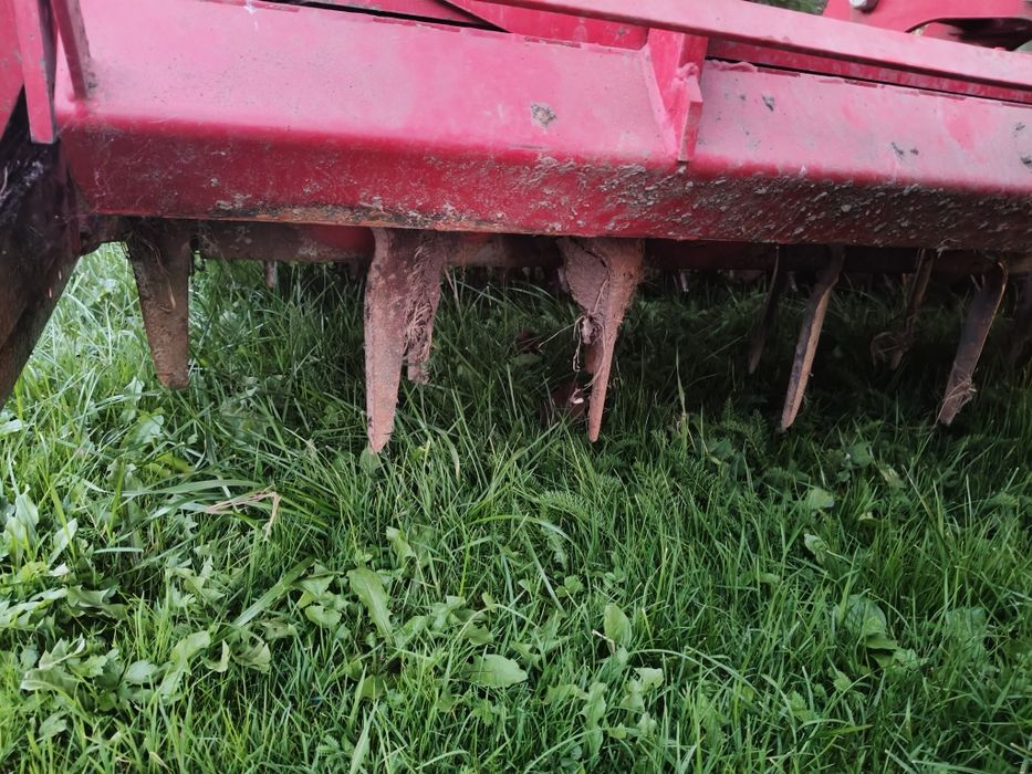 Sprzedam agregat uprawno siewny