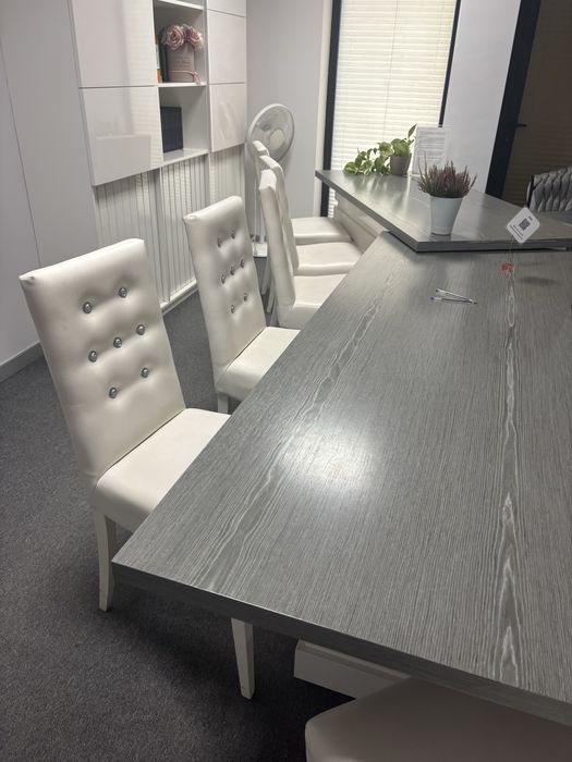 Sprzedam biale krzrsla biurowe kamienie