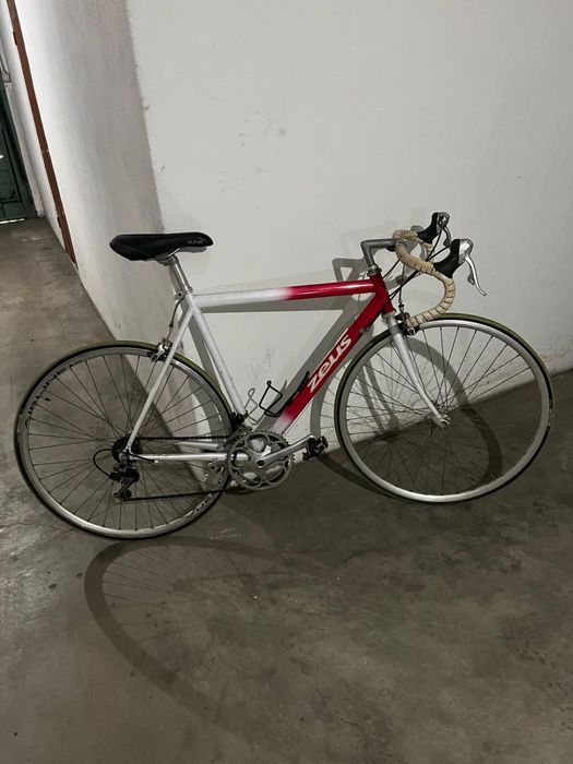 Bicicleta de Estrada Zeus Vintage – Clássica