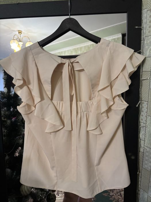 Стильна  блузка.