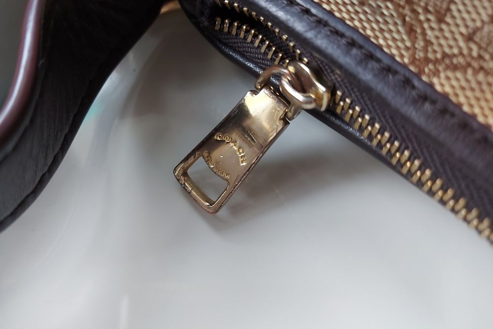 Torebka Coach New York brązowa beżowa z logo