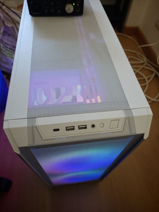 PC gaming CPU AMD 7800x3d gpu 9070xt 2tb e 32gb ddr5