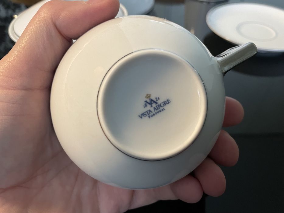 Serviço de chá Vista Alegre Triangular Platina (novo)