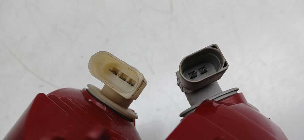 Farolim esquerdo VOLKSWAGEN New Beetle Cabriolet (1Y7)