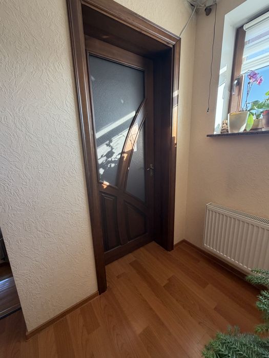 Продам соснові двері