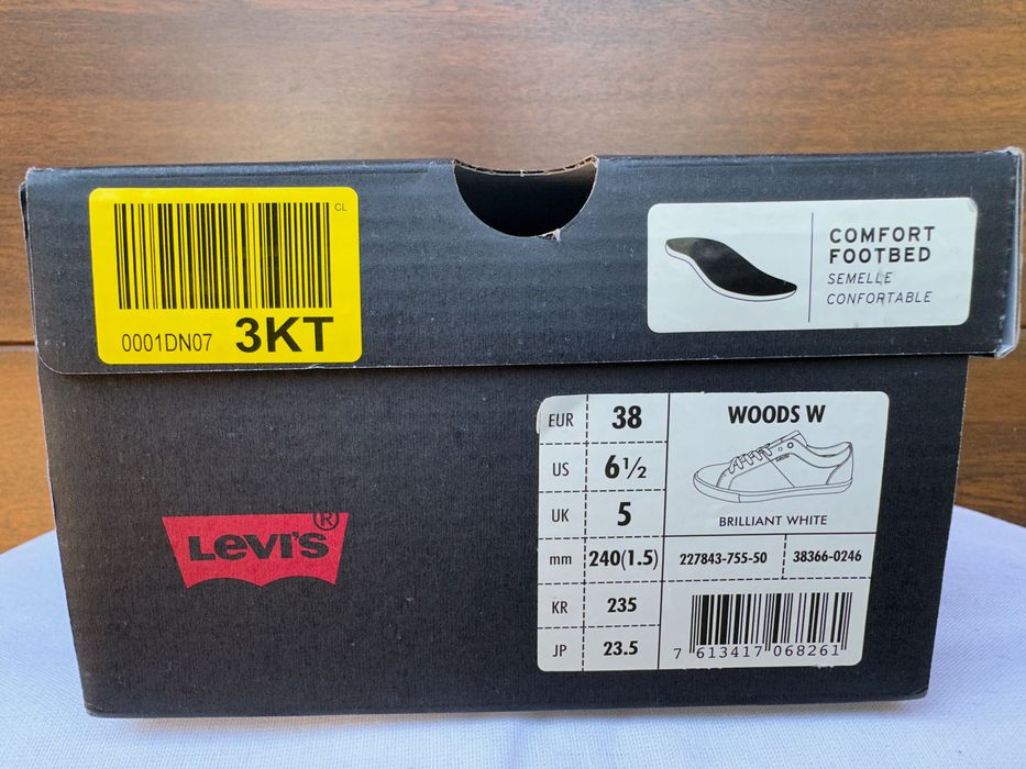 levis woods r.38 sneakersy białe
