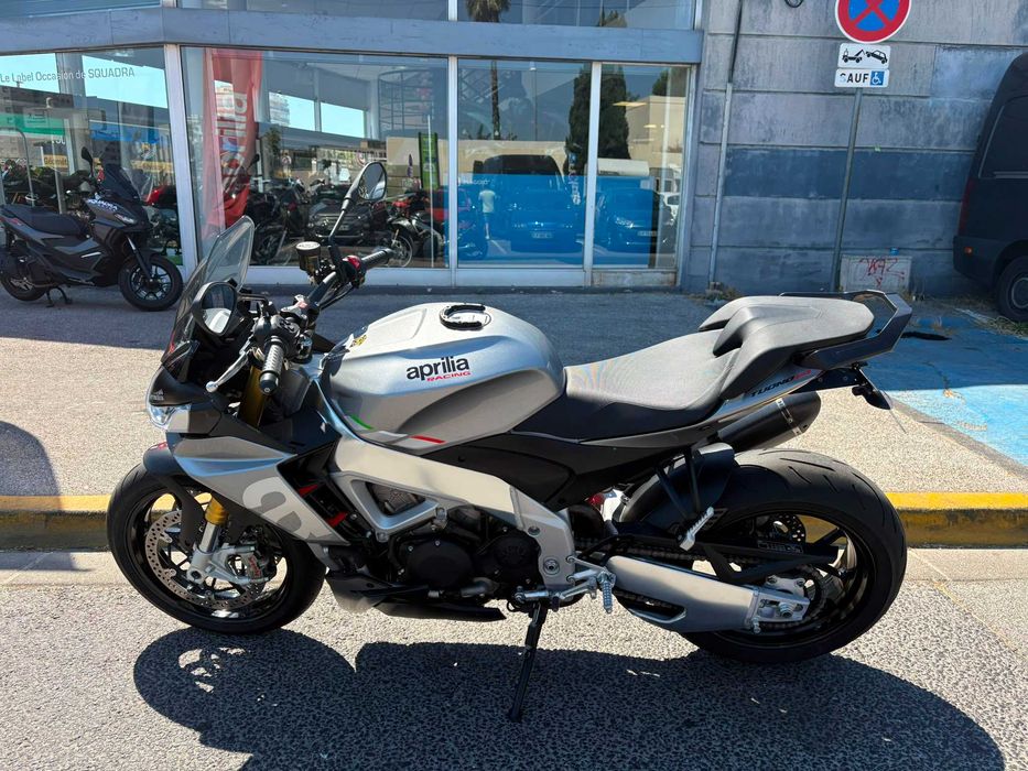 Aprilia Tuono V4 1100 de 12/2021 com 23.000 km. (Comprovável)