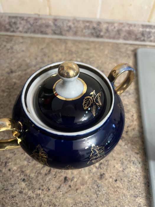 Сахарницы разные