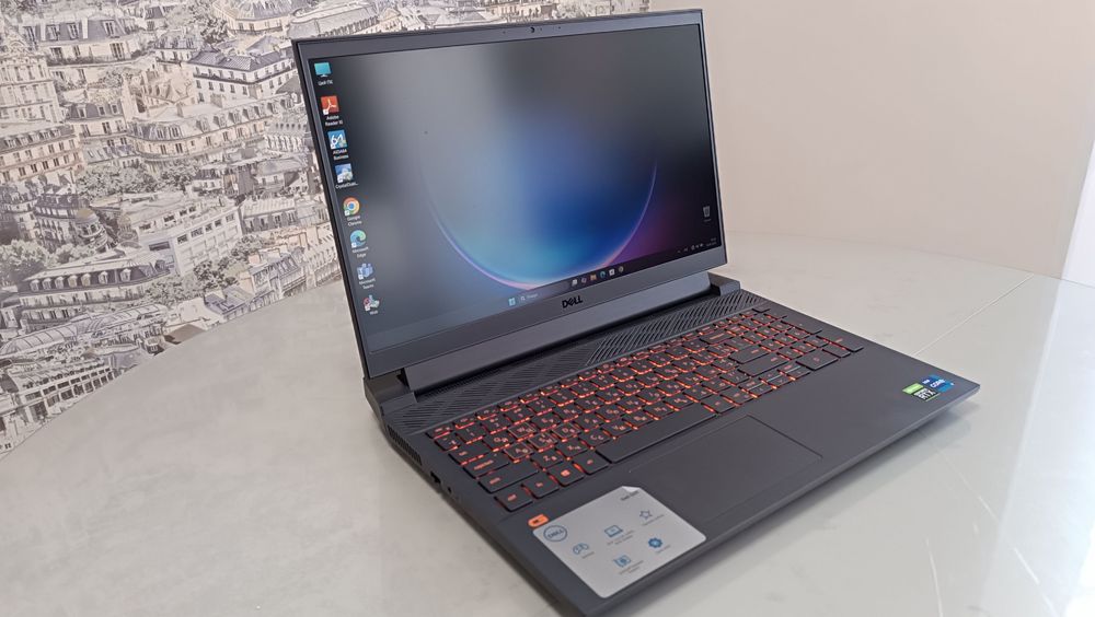 Ноутбук Dell G15 5511 / i7-11800H / RTX 3060 / 32GB RAM / SSD 512GB