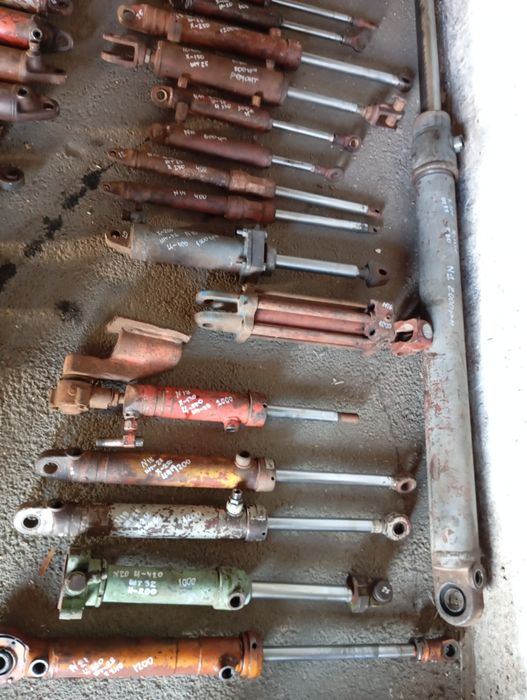 Продам гідроциліндр різних розмірів