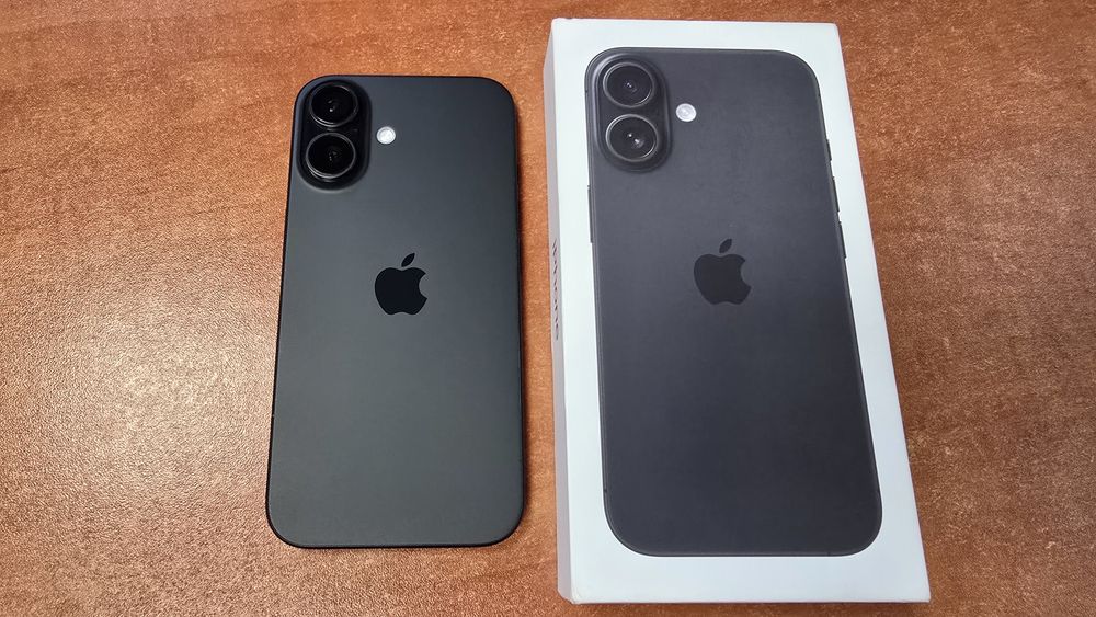 iPhone 16 128GB czarny, stan bdb, gwarancja