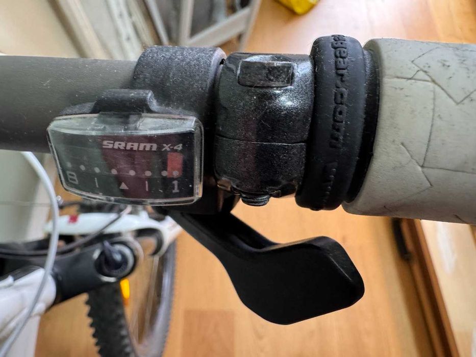 Велосипед Specialized Rockhopper, дуже легкий 11кг, колеса 26, розмір 21 дюйм(XL)