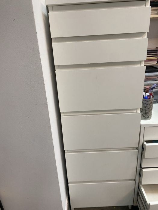 Slupek z sxufladami szawka