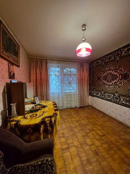 Продам 3-х кімнатну квартиру м.Зміїв