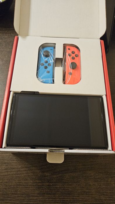 Nowa Konsola Nintendo Switch OLED. Picofly